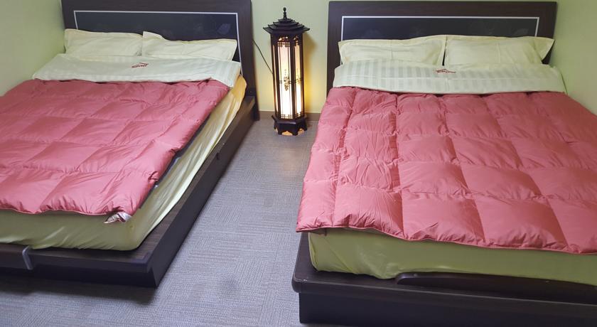 Kimchee Downtown Guesthouse Сеул Экстерьер фото