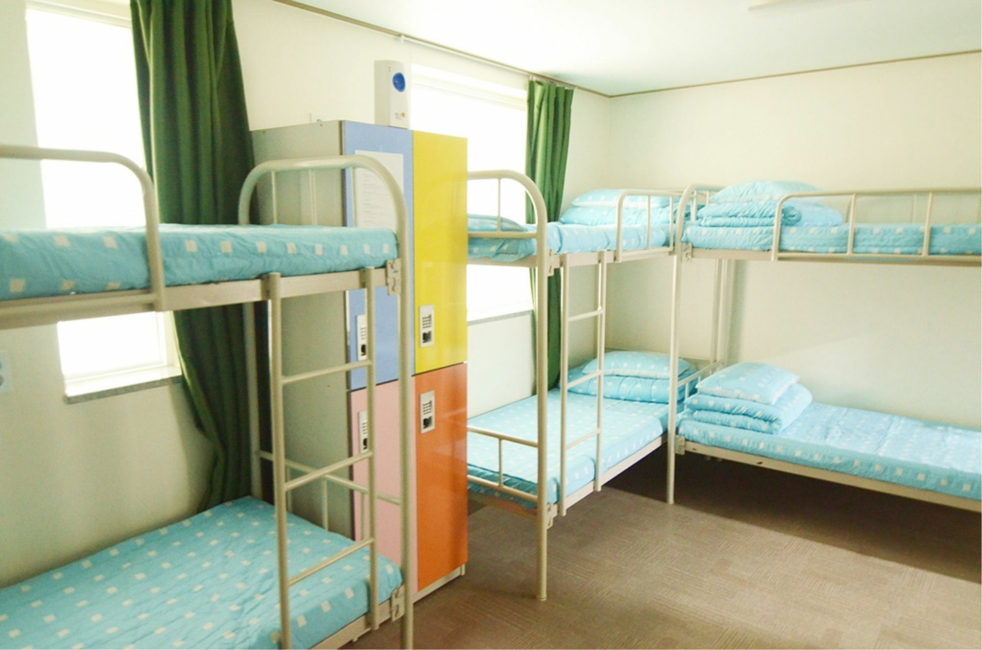 Kimchee Downtown Guesthouse Сеул Экстерьер фото