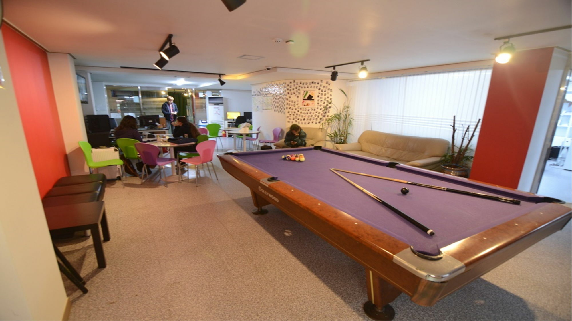 Kimchee Downtown Guesthouse Сеул Экстерьер фото